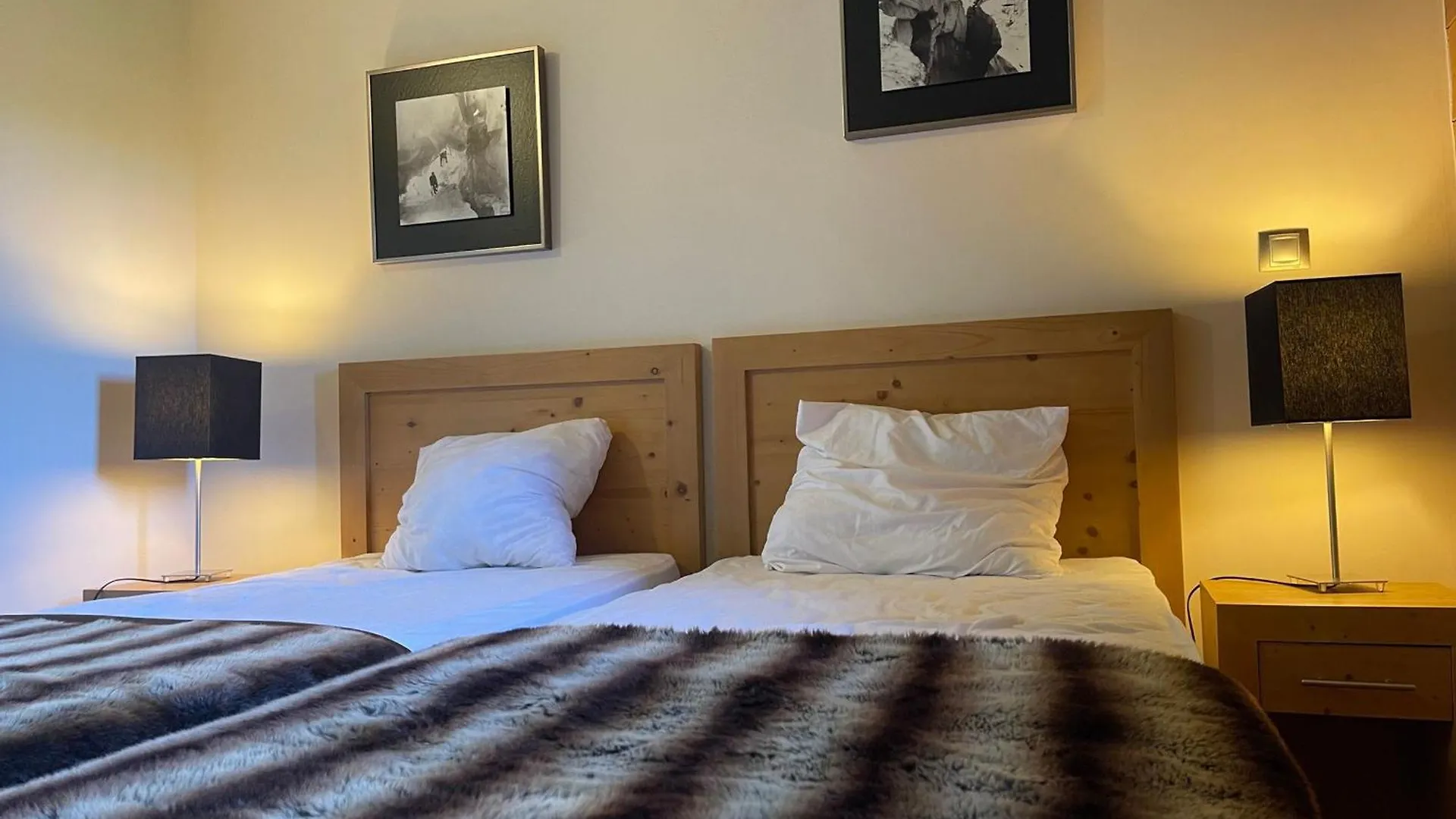 Apartment Appartement Avec Piscine, Balcon Et Parking Proche Centre Et Ski-Bus - Fr-1-624-38 Samoens