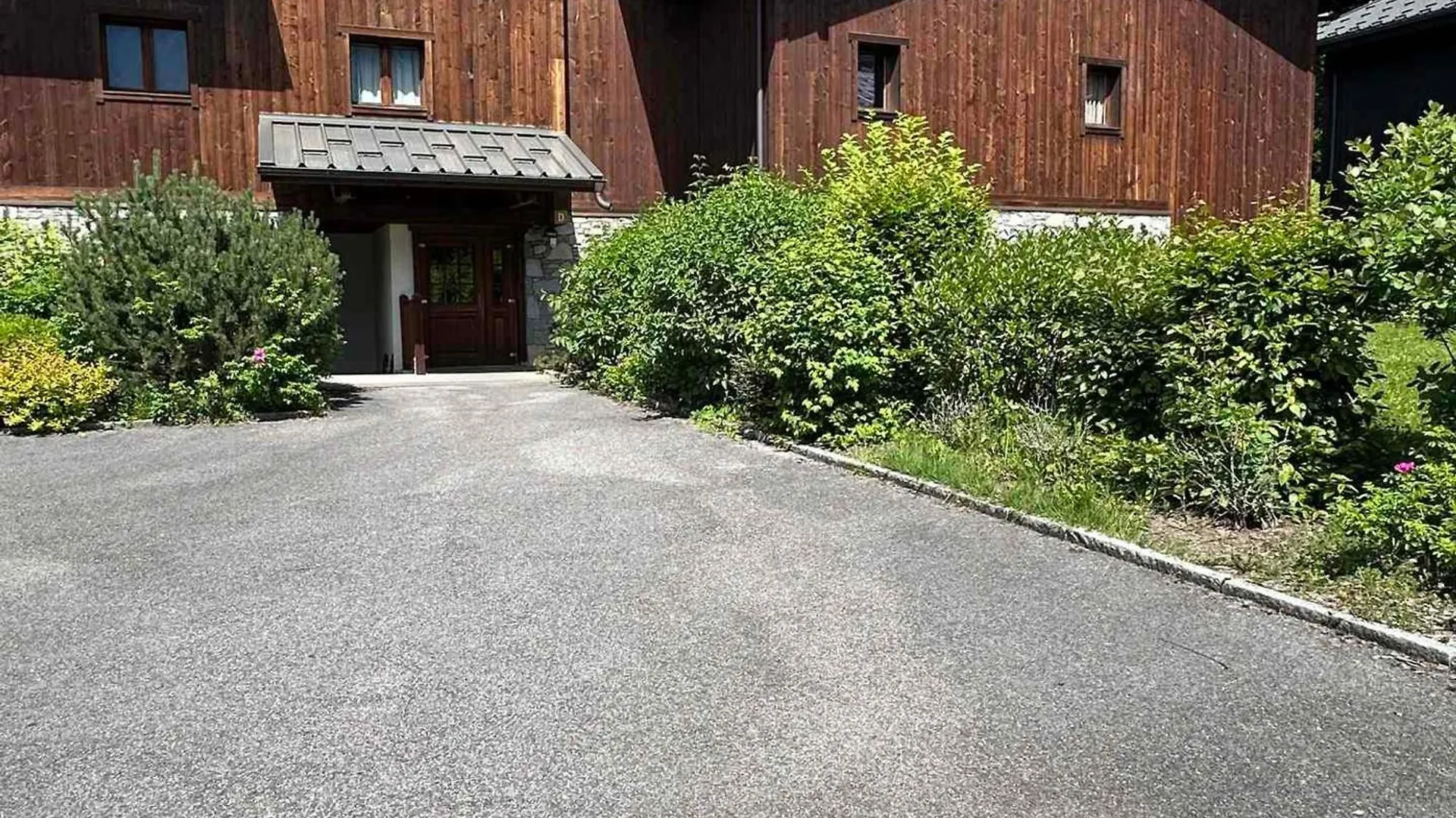 Apartment Appartement Avec Piscine, Balcon Et Parking Proche Centre Et Ski-Bus - Fr-1-624-38 Samoens