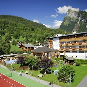 Chalet-hotel Neige Et Roc, The Originals Relais Hotel